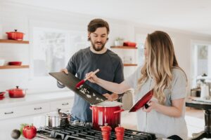 5 Cara Mengurangi Sampah Dapur Setiap Hari (Nomor 5 Paling Sering Diabaikan)