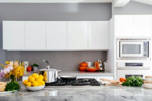 Food Waste Disposer vs Tempat Sampah Biasa: Mana yang Lebih Realistis untuk Rumah